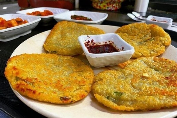 Resep Pancake Kentang Khas Korea, Cuma Pakai 4 Bahan Doang!