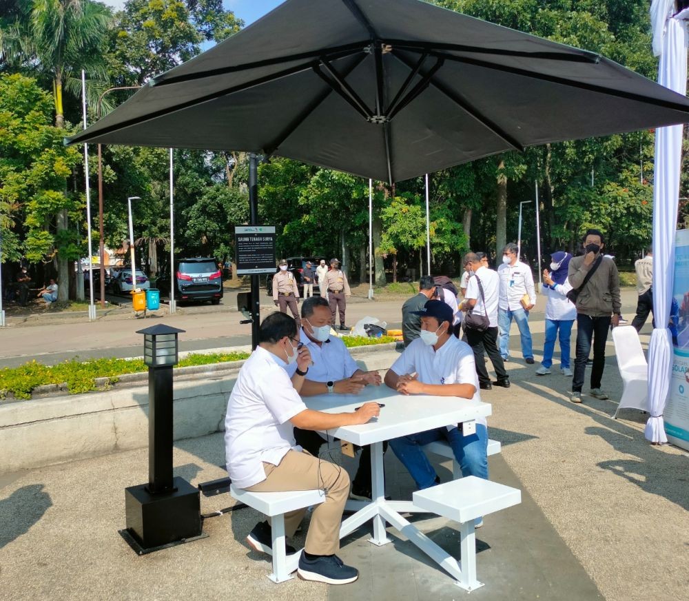 Lima Saung Energi Tenaga Surya Mejeng di Taman Tegallega Bandung