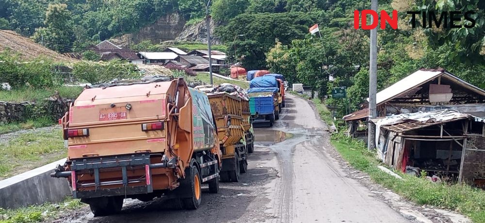 TPST Piyungan Diblokir Warga, Ratusan Ton Sampah Menumpuk‎