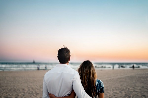 5 Alasan Kamu Harus Setop Cari Pacar Sesuai Tipe Ideal, Nanti Rugi!