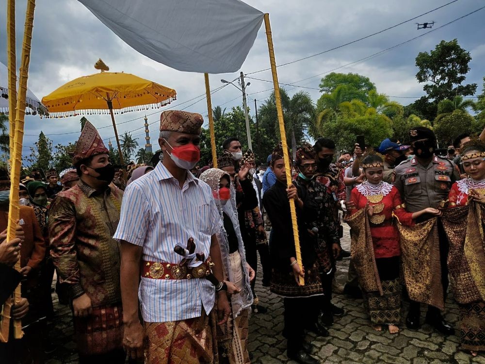 Kunjungi Pesawaran, Ganjar Pranowo: Adat dan Budaya Lampung Hebat 