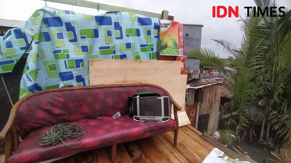 Cerita Warga Makassar, Atap Rumah Diterbangkan Angin Kencang