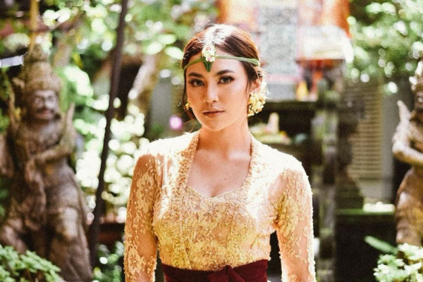 10 Pesona Mahalini Raharja, Disebut Pacar Baru Rizky Febian