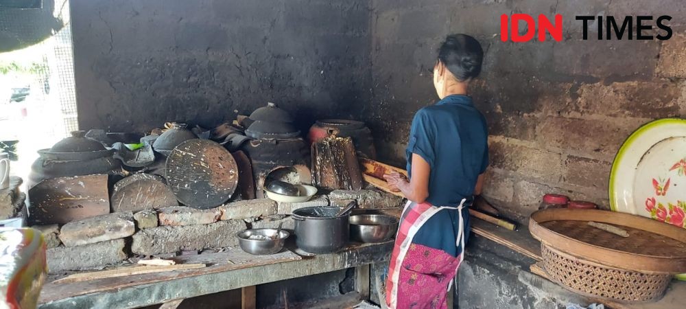 Berburu Laklak Biu Men Bayu di Penebel, Kuliner Ikonik dari Tabanan