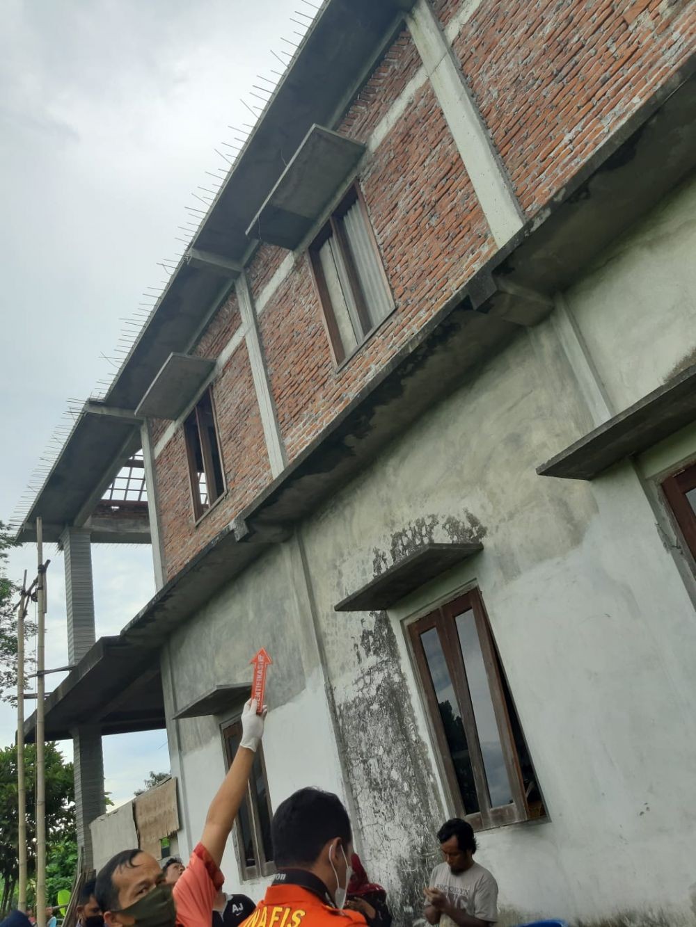 Pekerja Bangunan Tewas, Diduga Terpeleset dari Ketinggian 8 meter