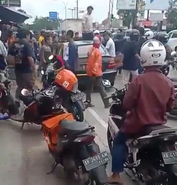 Mobil Mercy di Bantul Dirusak Massa, Kerugian Mencapai Rp50 Juta 