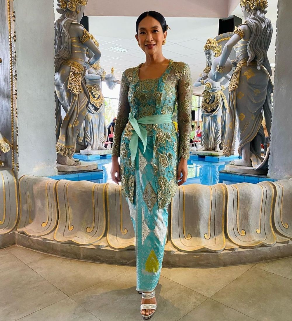 15 Inspirasi Kebaya Berdasarkan Model Bawahannya, Menawan!