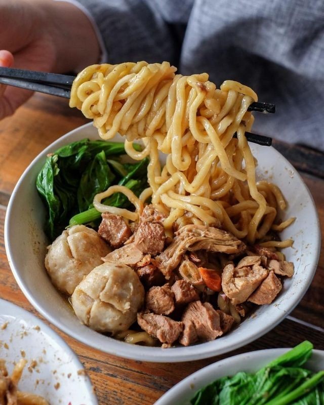 10 Rekomendasi Tempat Makan Mie Ayam Terbaru Di Yogyakarta