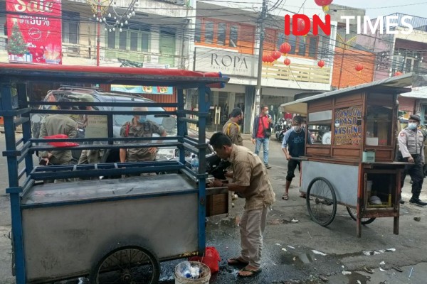Harus Tutup, Pedagang Pasar Lama Kota Tangerang Lesu