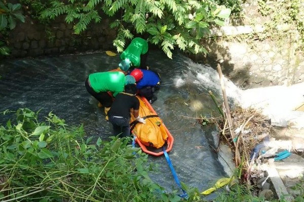 Pamit Beli Sepatu, Warga Tulungagung Ditemukan Tewas di Sungai
