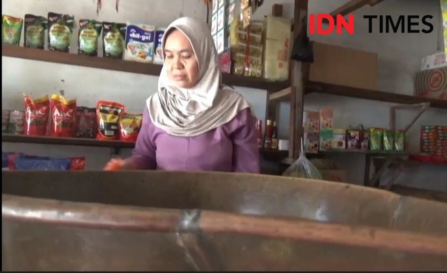 Minyak Goreng Curah di Bandar Lampung Masih Tinggi Rp20 Ribu per Liter