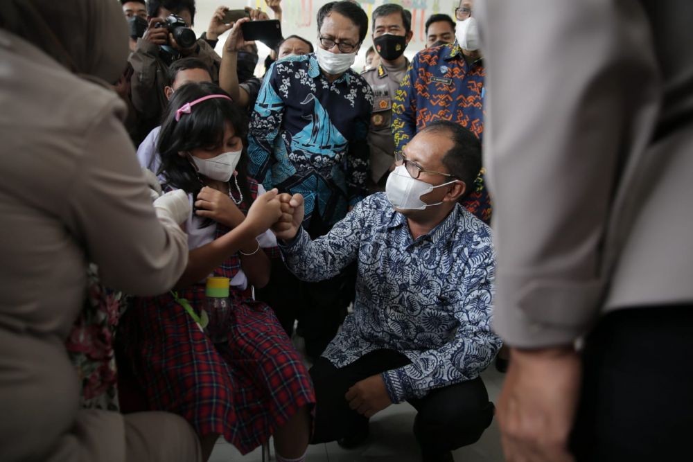 Makassar Road Show Vaksinasi Anak Usia 6-11 Tahun ke Seluruh Sekolah