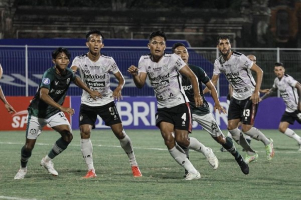 7 Pemain Persikabo Positif COVID-19, Bali United Menang Telak 3 Gol