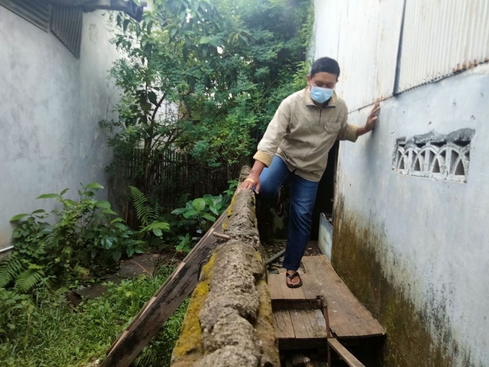 Rumah di Makassar Terkurung, Pemilik 2 Tahun Panjat Tembok