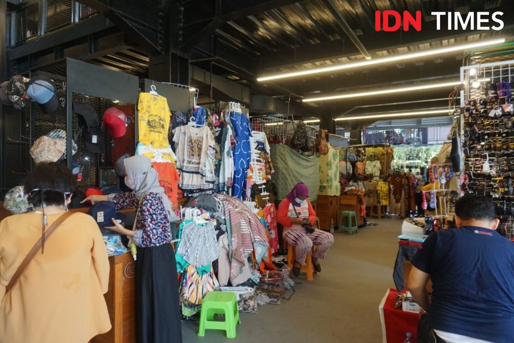 6 Tempat Belanja Oleh-oleh Dekat Stasiun Tugu Yogyakarta