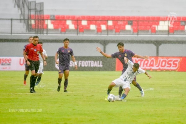 Imbang Lawan PSIS Semarang, Roca: Seperti Main Rugby