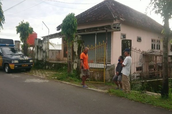 Siswi PKL Ditemukan Tewas Gantung Diri di Tulungagung