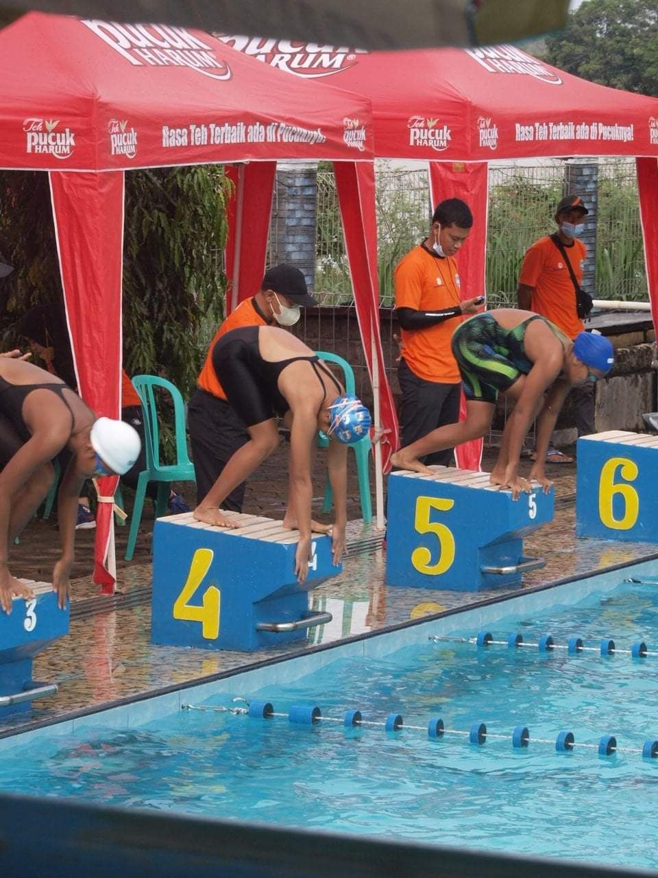 Mantul! Sabet 114 Medali Rafflesia Swimming Club Bandar Lampung Juara Umum