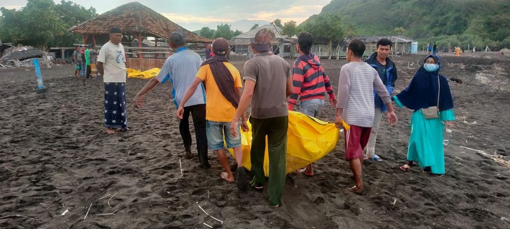 Ritual Maut di Pantai Payangan Jember, Keluarga Sempat Larang Korban
