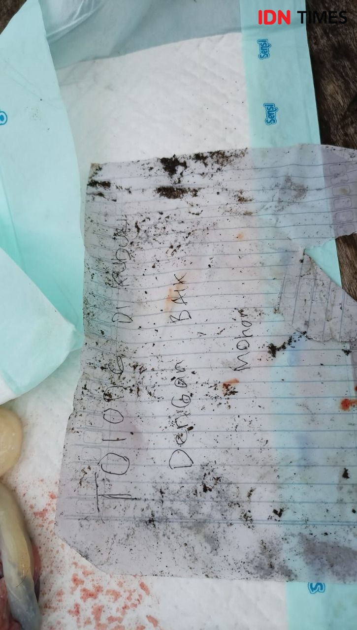 Ada Tulisan Tolong Dikuburkan pada Jasad Bayi yang Dibuang di Lombok