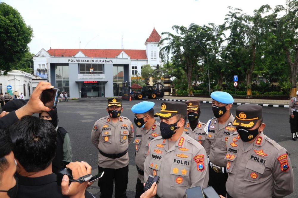 12 Polisi Surabaya Dipecat, Pengedar Sabu Sampai Investasi Bodong