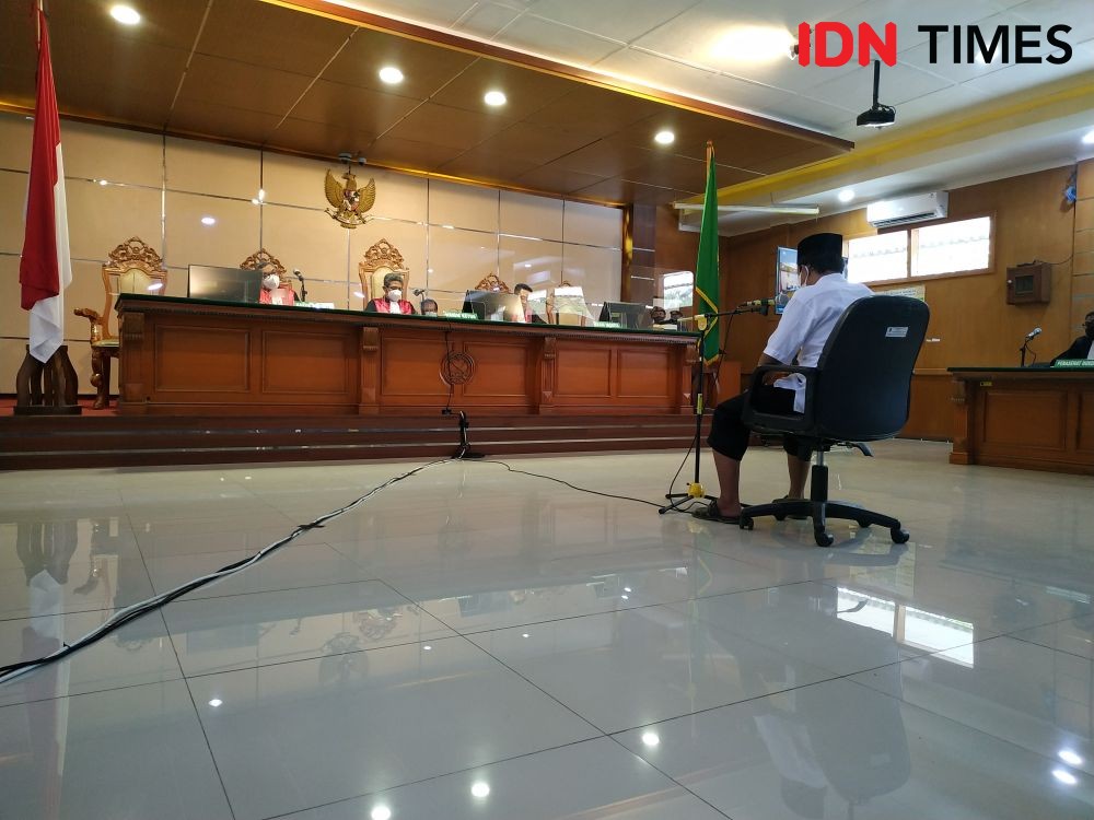 Hakim Vonis Herry Wirawan, Kajati Pertanyakan Status Yayasan