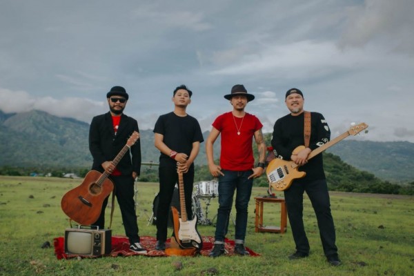 Band Rock Jalan Tengah Beri Kejutan Penggemar Lewat Album Garis Putih