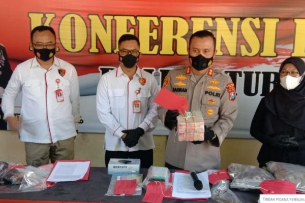 Polisi Sita Uang Rp195 Juta Milik Tersangka Investasi Bodong