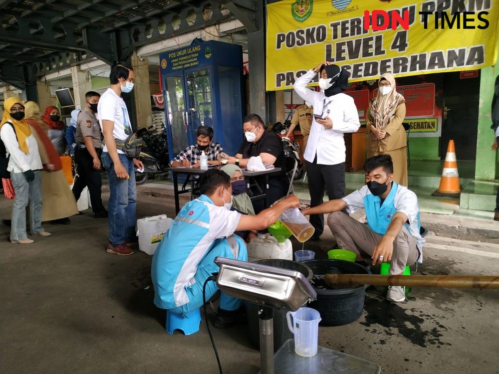 Atasi Kelangkaan Minyak Goreng, Disperindag Jabar Gelar Operasi Pasar