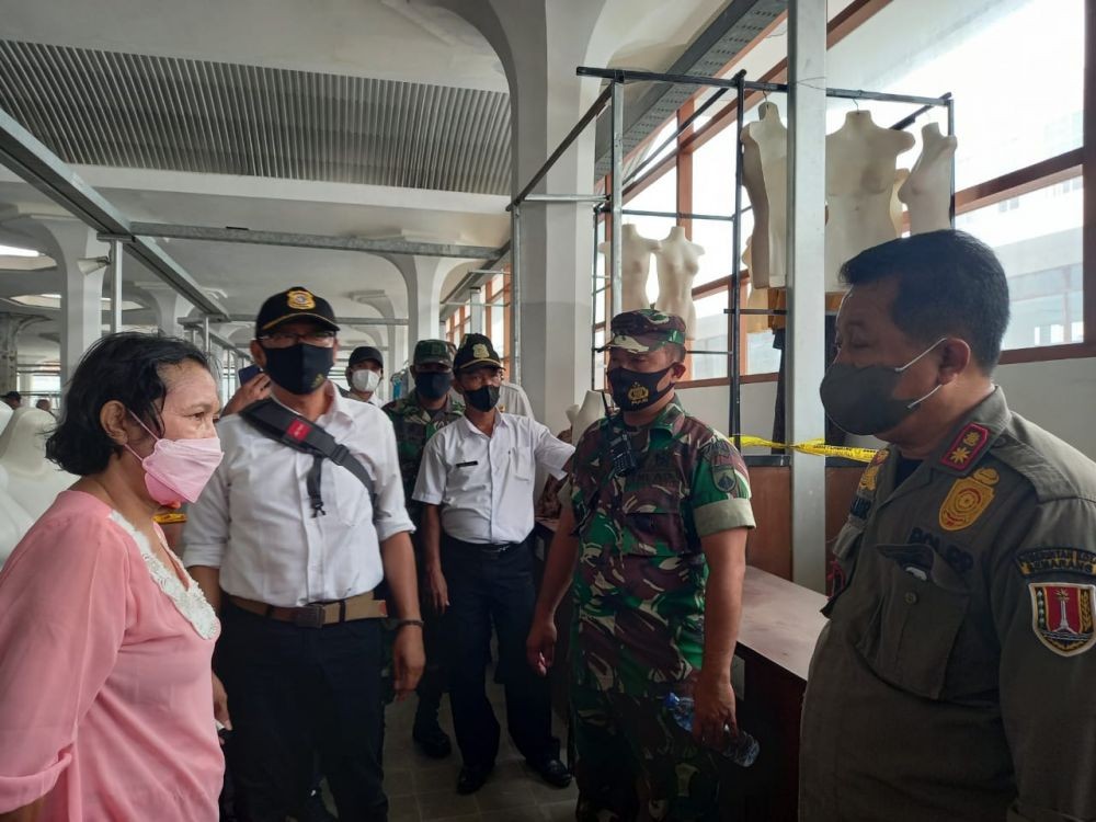 Belum Ditempati Pedagang, 109 Lapak di Pasar Johar Semarang Disegel 