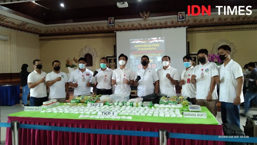 2 Pemuda Dijanjikan Rp65 Juta Edarkan 18 Kilogram Sabu di Bali 