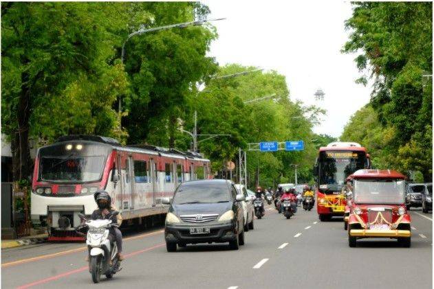 Kereta Railbus Batara Kresna Solo: Rute, Harga, Dan Jadwal