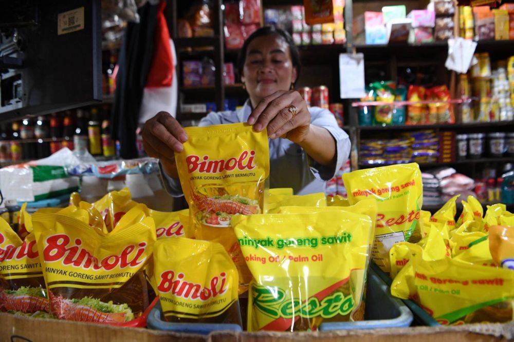 HET Dicabut, Minyak Goreng Tetap Langka di Kudus, Pedagang Pusing!