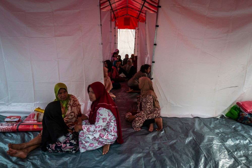 Rumah Retak Karena Tanah Bergerak, Warga Lebak Terpaksa Mengungsi