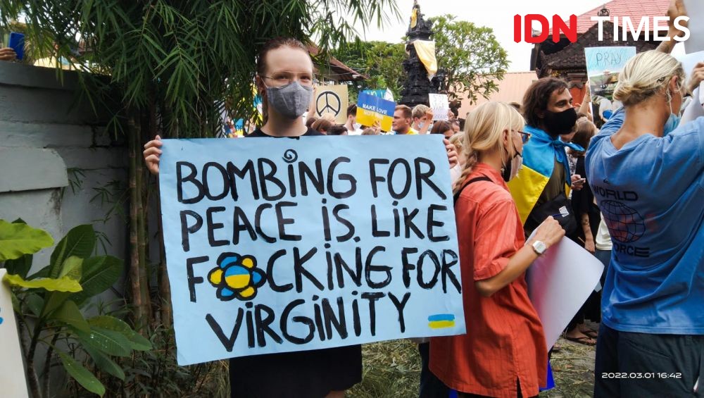 Warga Ukraina di Bali Merasa Ngeri Melihat Kotanya Dibom dan Hancur