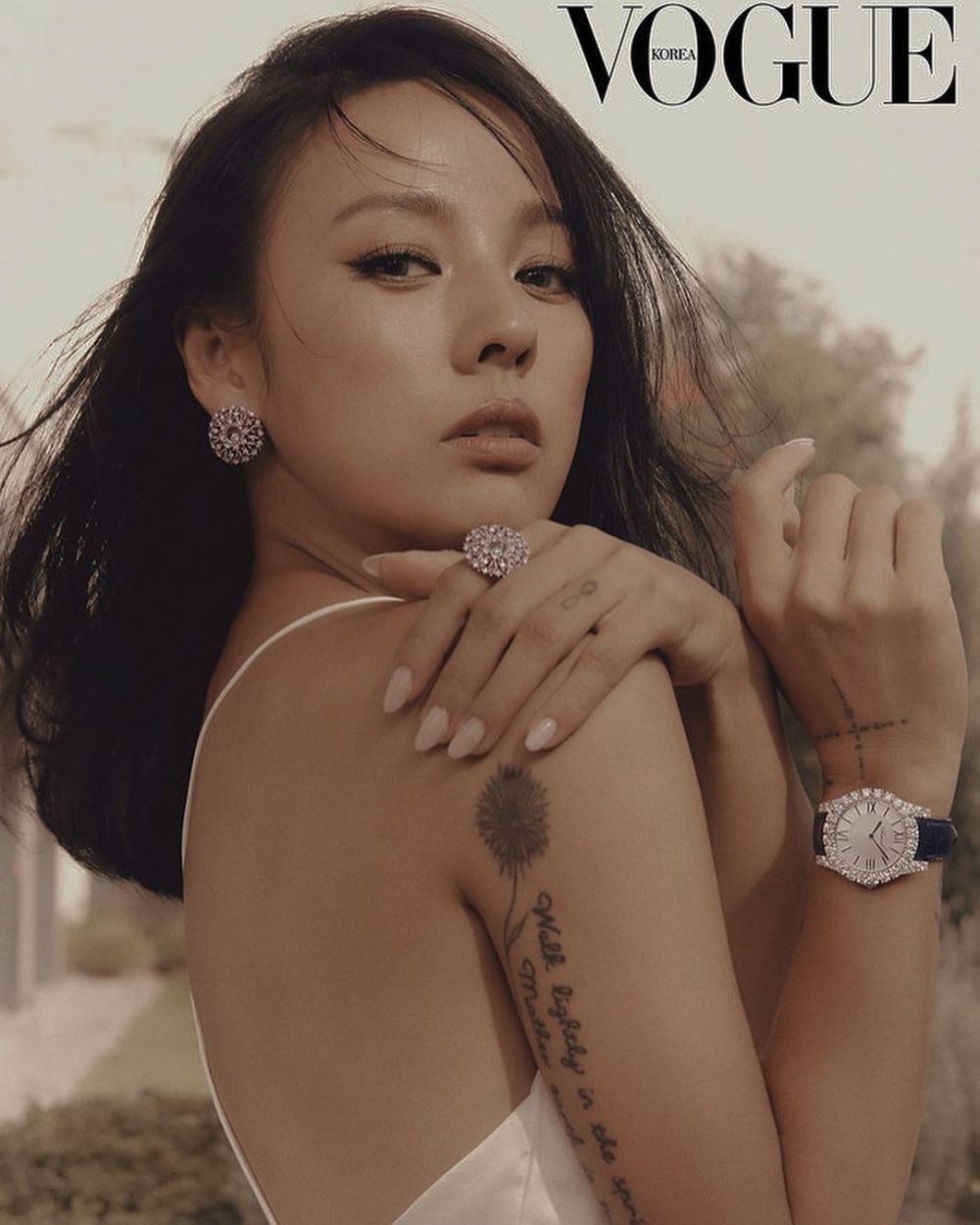 These 10 Korean Artists Become Exotic Icons, Dare To Break Beauty Standards
