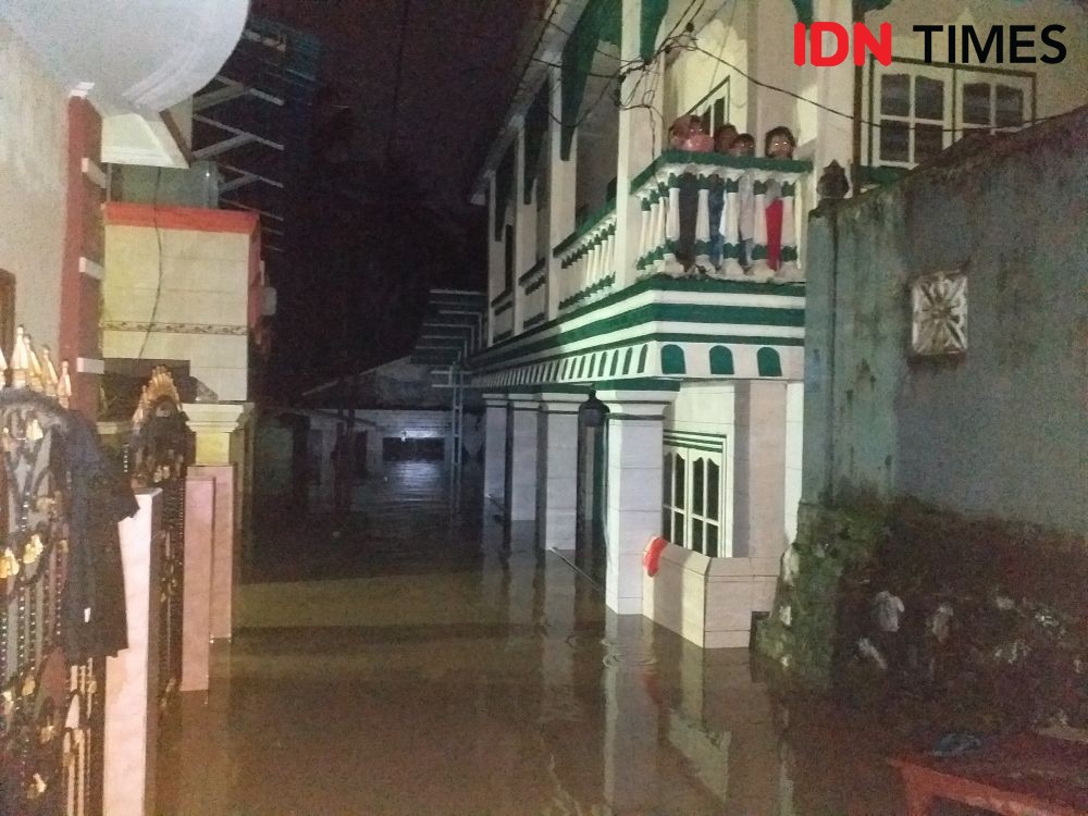 Hujan Deras hingga Malam, Banjir Melanda Kota Manado
