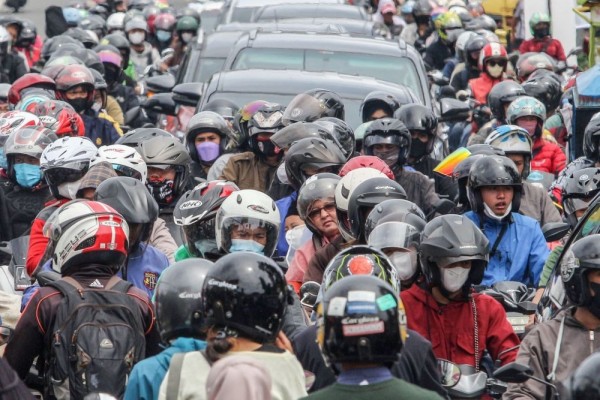 Wow! Lebih dari 100 Ribu Warga Bepergian Jakarta-Bogor Tiap Hari