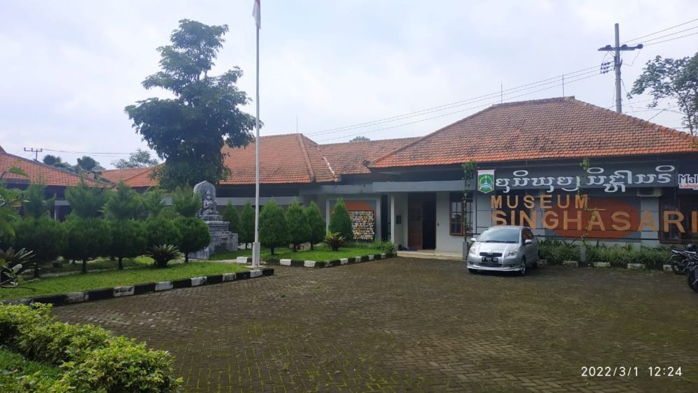 Melihat Koleksi Arkeologi Museum Singhasari Malang
