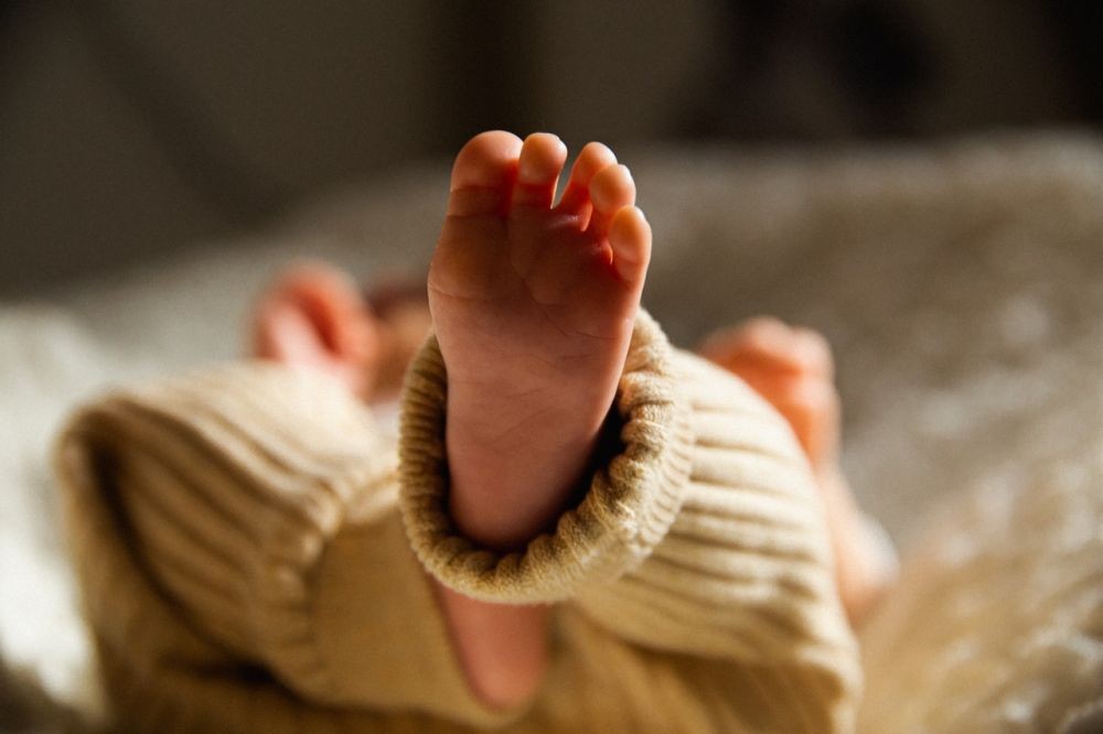 Bayi Ditemukan di Atas Genting, Pelakunya Sang Ibu