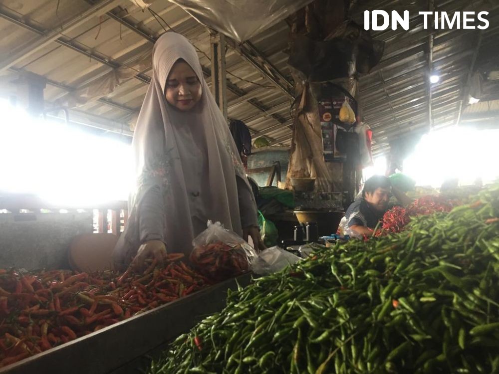 Harga Cabai di Pasar Bandar Lampung Kian 'Pedas', Sabar Ya Emak-emak