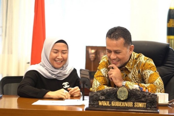 Hari Musik, Momen Ijeck Request Lagu Lawas Band Indie Sumut di Radio