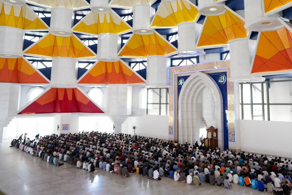 Andi Sudirman Resmikan Penggunaan Masjid Kubah 99 di CPI