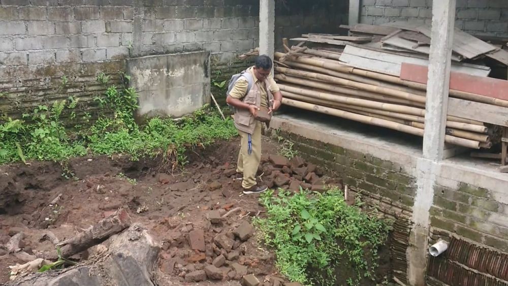 Warga Tulungagung Temukan Arca Naga saat Membangun Gudang Masjid