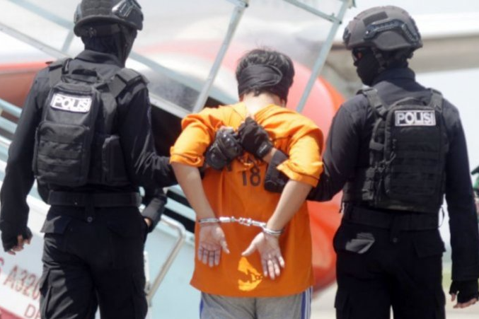 Keluarga Terduga Teroris di Sleman Tak Tahu AW Simpan Bom Rakitan