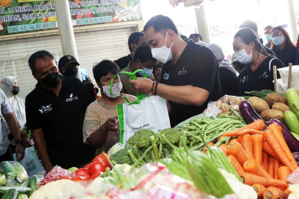 Siap-siap, Penggunaan Kantong Plastik di Surabaya Akan Dibatasi