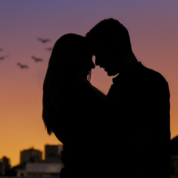 [QUIZ] Pilih 1 Gambar Romantis, Kami Tahu Apa Panggilan Sayangmu dengan Pasangan
