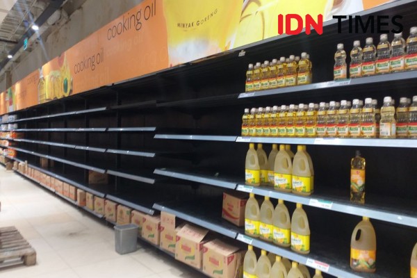 HET Dicabut, Stok Minyak Goreng di Manado Masih Terbatas