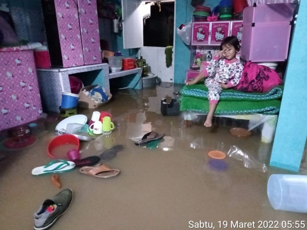 Sungai Meluap, Puluhan Rumah di Carita Pandeglang Terendam Banjir
