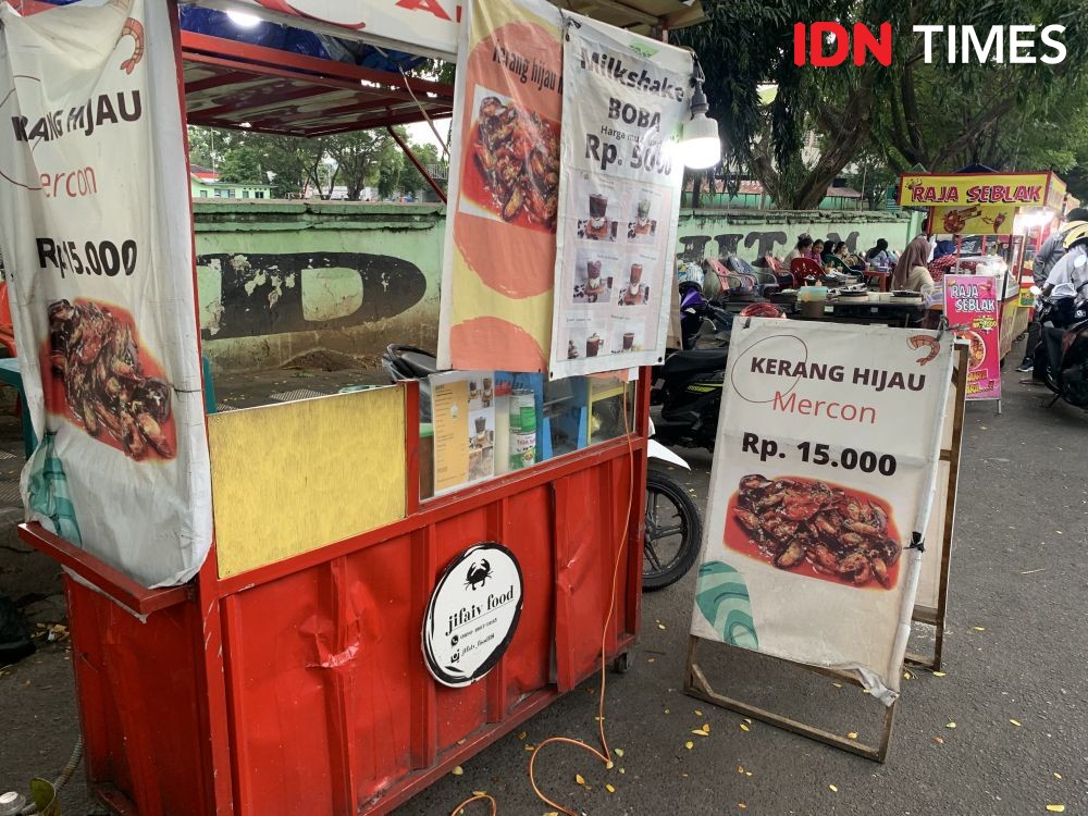 Berburu Street Food di Jalan Sriwijaya Bandar Lampung, Menggoda Lidah!